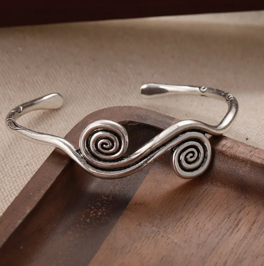 Riva Cuff